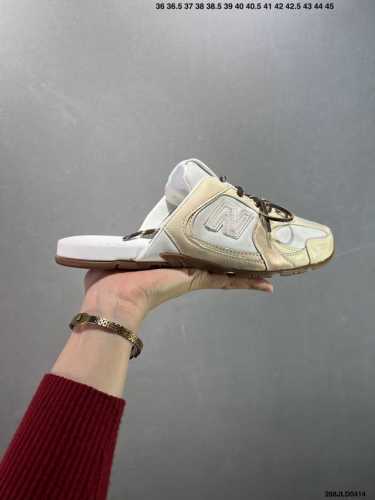 公司级 Miu Miu X New Balance联名款半拖鞋 New Balance 530 学院风 公司级版本 联名款只保留了旧版Nb530 的流线型与鞋头