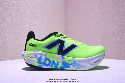公司级新百伦New Balance 系列低帮复古老爹风休闲运动跑步鞋 New Balance 在不同配色上其鞋面材质呈现不同感觉，无论是运动风抑或是高级质感，都