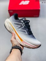 new Balance 新百伦 男女鞋 采用一体式工程网眼鞋面及热熔Logo细节 中底嵌入Fresh Foam X 中底轻量化泡沫技术 组合防滑耐磨橡胶外底片更