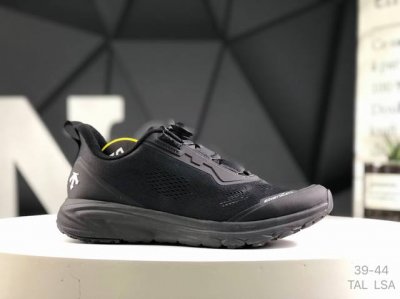 公司级 Descente 迪桑特 轻盈皮鞋 时尚休闲运动板鞋 厚底**男士商务鞋 货号 D3432Lcr23 尺码 39-45 Tal Lsa