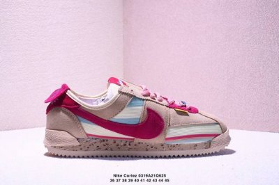 160 nike/耐克 原楦原纸版开发版型，采用固色翻毛皮鞋面材质，双层Eva切片组合高密度发泡防滑外底,前后围条防踢加固50周年经典再造，Union重塑阿甘跑