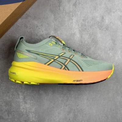 本地 核心私 亚瑟士Asics Gel-Kayano 31 系列轻量缓震休闲运动跑步鞋 采用环保太空合成革配合透气网眼布鞋面材质 中底3D可视Gel缓震胶效果