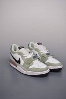 310 Air Jordan Legacy 312 纯原版本 充正首选 有着交错结合的设计，它的名字就展现出它所包含的鞋款元素，312 分别对应了 Air J