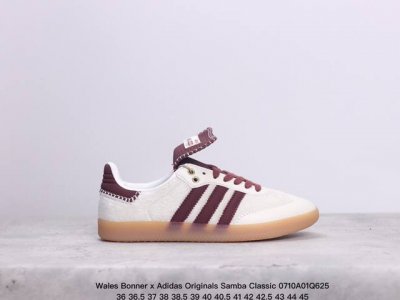 Adidas 阿迪达斯 男女鞋真标半码制，原楦原纸版数据开发，采用牛剖革组合马毛鞋面材质，外置国标5级耐磨标准橡胶大底复古风十足，联乘英国设计师品牌wales