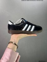 阿迪达斯 Adidas Malmo 马尔摩三叶草低帮板鞋 City Series系列鞋款,以看台风新鲜演绎。这款adidas Malmo Net Spzl经典鞋