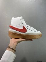 160 nike Blazer Phantom Low 厚底增高休闲鞋 采用轻盈利落设计 焕新演绎经典鞋款该鞋款带来舒适足底体验 货号：Fn5820 100 i