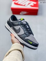 130 福利套现特价带半码 耐克 Nike Sb Dunk Low Pro 运动鞋复古板鞋。采用柔软皮革鞋面，经久耐穿，塑就如元年款 Dunk 般的复古质感。鞋