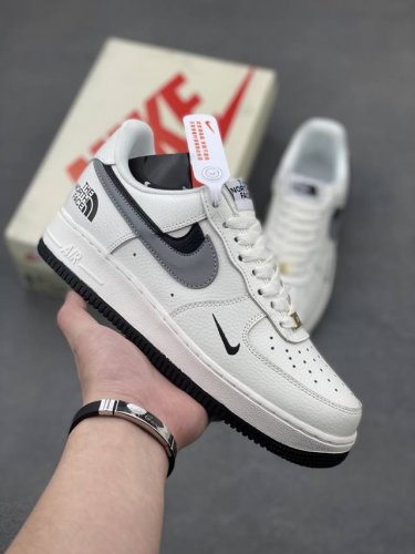 海外限量发售！公司级Nike Air Force 1 '07 Low 空军一号 低帮 运动鞋 休闲鞋 折边针车 工艺难度大 原楦头原纸板 原装鞋盒 定制五金配件