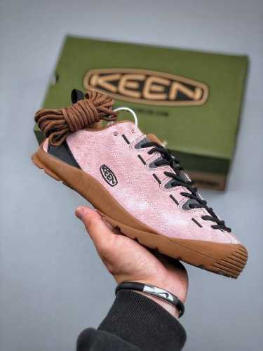 keen 科恩日系街头复古风 看起来丑穿起来好看的憨憨鞋 春夏复古徒步运动鞋 鞋身轻便 简洁易搭配 上脚效果 原单代加工渠道 中山宝X鞋厂出品 正品该有的品控