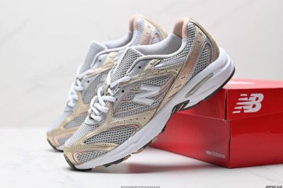 公司级New Balance Wr400系列 复古单品宝藏老爹鞋款 复古元素叠加 质感超级棒 楦版型材料细节做工精细 作为Nb最经典的档案鞋型之一 单从造型上来
