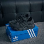 核心私 阿迪达斯新配色 Adidas Nmd G1 街头风经典百搭跑步鞋 以鞋型、角度和面料，力求展现 Adidas创新传统，采用时髦廓形，以抢眼外形诠释经典细