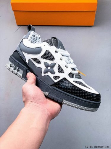 路易威登 Louis Vuitton Lv路易威登板鞋 乘风破浪的姐姐争先种草款,舒适透明底和百搭性霸屏整个时尚娱乐圈，正品1:1套楦复刻，细节调整完美主义！鞋