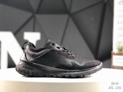 330 Ecco爱步潮流新款男鞋2025春秋款街头 男款百搭 街头系列新品 工艺牛皮鞋面 挺阔有型纹理清晰 ，方便快捷 个性后鞋尾 凸显潮流新元素Pu橡胶大底