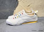 新品上市实拍 asics Ointsuka Tiger Moage Co 亚瑟士鬼冢虎复古经典跑鞋 产品从款式颜色造型上体现出追求舒适和细节的完美 鞋类更是推崇