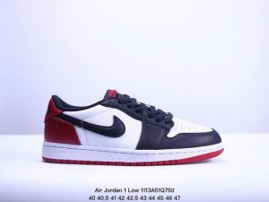 特价纯原版本 耐克 乔丹Air Jordan 1 Low AJ1 乔1 乔丹1代aj1 低帮复古文化休闲运动篮球鞋。该鞋款从 1985 年元年款汲取设计灵感，焕