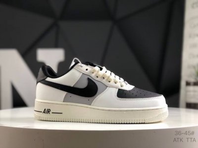 耐克 Nk Air Force 7 Low 空军一号低帮休闲板鞋 原楦头原纸板 原装鞋盒 定制五金配件 内置全掌气垫 原厂鞋底 货号：Ci0919 尺码：36-