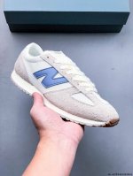 公司级！New Balance Nb 471系列新款复古时尚 透气生活休闲鞋 New Balance 471鞋款以经典的320鞋款为灵感，采用纤细鞋楦设计，打造