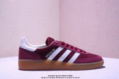 公司级Adidas Handball Spezial 官方正确版本 阿迪达斯经典款 复古休闲板鞋 全鞋采用反毛皮制作 牛筋耐磨大底 承载青春情怀的板鞋 经典三条