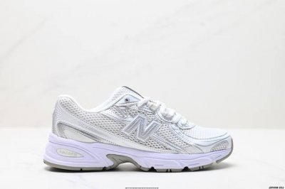 公司级New Balance Nb5740系列 凭借多种严选的优质素材重塑出让人耳目一新又充满层次感的革新中低结构。为呼应90年代的巨大化潮流，鞋侧也点题采用了