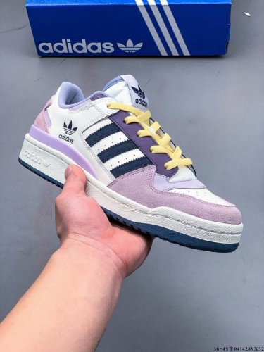 集图 公司级头层！阿迪达斯 Adidas Originals Forum 84 Low Adv 低帮百搭潮流休闲运动板鞋。以复古篮球鞋的外形为基础，采用皮革拼接