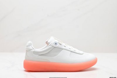 公司级lululemon露露乐蒙 Cityverse 简约百搭 减震耐磨 低帮生活休闲鞋 尺码:36 36.5 37 38 38.5 39 40 40.5 41