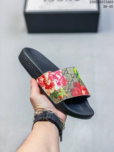 gucci 古驰一字拖鞋 历年经典爆款 高端复刻 Gucci Ss 夏季时尚潮流爆款 毫无悬念的网红单品 时装周街拍出镜率超高 潮流必备款 百搭 简单易驾驭 编
