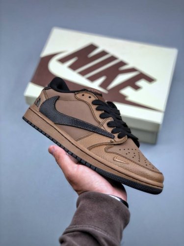 Travis Scott X Nike Air Jordan 1 Low X The North Face Air Jordan 1 Low 反转棕黑小钩倒钩