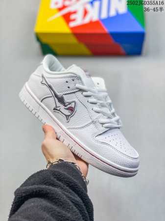 160 公司级Nike Dunk Low Dunk Sb顾名思义，具有经典的Dunk血缘，又注入了更多的时尚元素。相较于普通的Dunk滑板鞋，改良版的Dunk - 点击图像关闭