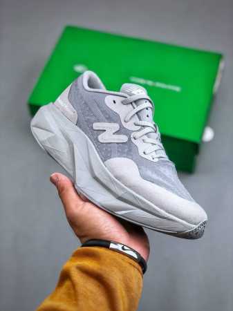 District Vision x New Balance 新百伦 联名款低帮休闲跑步鞋 WRCELVD4 尺码：36 37 37.5 38 38.5 39.5 - 点击图像关闭
