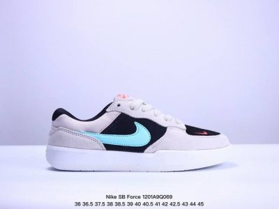 Nike 耐克 采用翻毛皮革与帆布材质鞋面，外置耐磨橡胶外底下一双街头利器，全新耐克nike Sb Force 58 Pink Salt Sb空军58系列低帮休