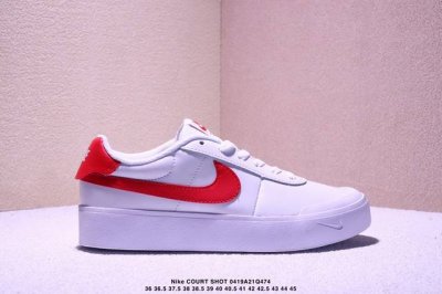 公司级Nike耐克Court Shot男子运动鞋春季透气轻便运动板鞋 经典网眼 橡胶鞋底 皮面的材质 包裹感很强 但鞋底偏硬 适合日常通勤穿搭 该鞋型延续了传统