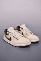 air Jordan 1 Low 米黄 aj1乔1低帮休闲板鞋 同步官方配色 市场唯一独家头层皮打造 原鞋原档案开发 原厂皮料 原档冲孔鞋头 正确满胶鞋垫 四线