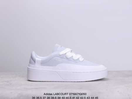 公司级阿迪达斯 Adidas Labcourt 私人订单 实拍首发 鞋面使用了绒毛麂皮 鞋面和鞋底连接处使用了包边处理 看起来更加精致有型 内里也使用了光滑的优 - 点击图像关闭