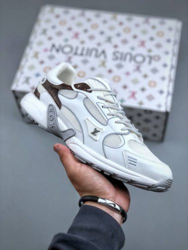 2025 Louis Vuitton Olympia 牛皮革 圆头系带 低帮 生活休闲鞋 男款 白色 第一时间订入Zp开发每个拼色的材质都是原版独家定制,与正品