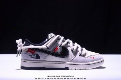 340 海外爆款限量发售！公司级 Nike Sb Dunk Low“北面 X Sup三方联名——绑带猪八黑勾” 周年高端定制 低帮休闲板鞋 定制鞋盒 大厂纯原品