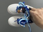 空一号双鞋带魔术贴卡通儿童休闲鞋 Size：26-37码 经典空军一号卡通联名 可爱的哪吒敖丙挂件 优质皮料拼接，质感满满 推荐Get