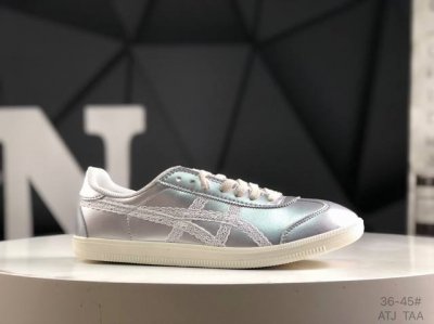 亚瑟士 Onitsuka Tiger Tokuten 复古低帮休闲跑鞋 鞋跟 鞋舌处印有鬼塚虎特有的品牌Logo标志提升品牌的认知度 柔软内里材质 穿着更加舒适