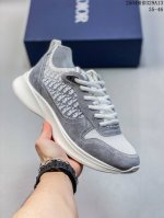 东莞纯原版本 专供外贸鬼佬订单 B25系列 Dior 运动鞋 跑步鞋 原版购入开发 这款 B25 Runner 运动鞋结合运动版型与 Dior 优雅的经典标识。