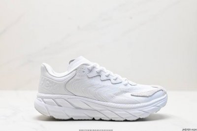 公司级小红书推荐hoka One One 全新配色 这个品牌来自于新西兰的毛利语，Hoka表示大地，One One表示飞越，连起来就是飞越地平线，One One