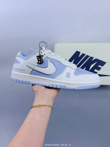 公司级 Nike Sb Dunk Low“ 巴宝莉联名 邦迪蓝” 周年高端定制 低帮休闲板鞋 定制鞋盒 大厂纯原品质出货 超高清洁度 皮料切割干净无任何毛边 细