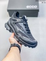 330 ecco爱步 广东原版透气 配备原版三件套 防尘纸 高弹大底 全头层牛皮 新款百搭休闲款 纯手工制成 鞋面走线工整 清晰质感 原单品质 拼接运动透气网布