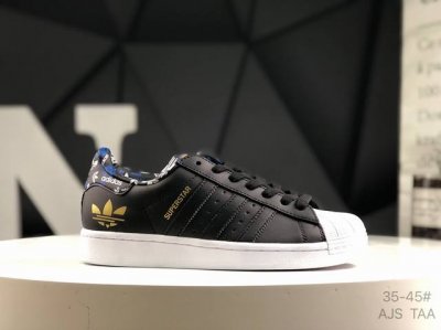 阿迪达斯 三叶草 Adidas Superstar 贝壳头系列原楦原底混卖级别 拼接式头层皮打造 贝壳头经典百搭休闲运动板鞋 货号 Eg4957 尺码 如图所示