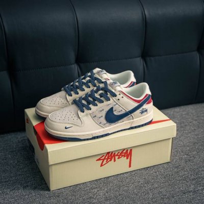 核心私 Nike Dunk 全套原楦原模倾力打造完美版型 独家原厂航空铝磨具打磨大底 鞋头坡度极致还原 无解鞋型 原盒原配 圈内天花板工艺 原厂冲刀 超高清洁度