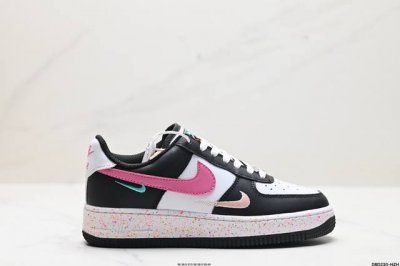 真标耐克nike Air Force 1 Lv8 Gs 空军一号低帮百搭休闲运动板鞋。柔软、弹性十足的缓震性能和出色的中底设计，横跨复古与现代的外型结合，造就出