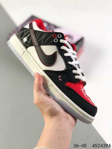 真标带半码！ 耐克nike Sb Dunk Low 蜘蛛 复古低帮休闲运动滑板板鞋。采用脚感柔软舒适zoomair气垫，有效吸收滑板等极限运动在落地时带来的冲击