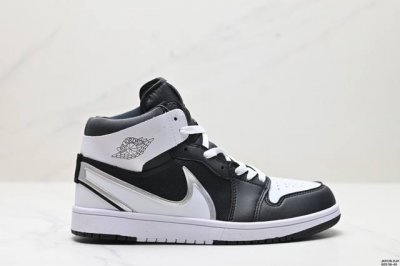 公司级耐克nike Air Jordan 1 Retro High Og “Aj1代迈克尔 乔丹高帮经典复古百搭休闲文化运动篮球鞋 货号:Fq1281-001