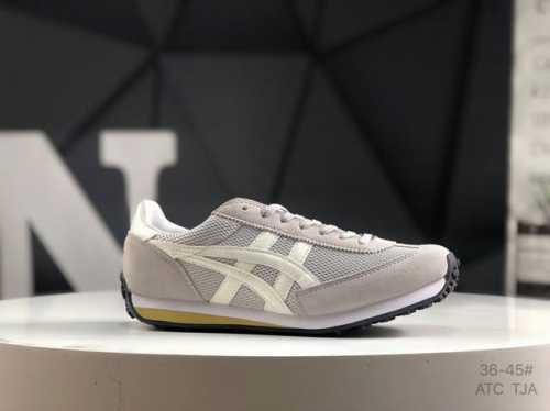亚瑟士 Asics Ointsuka Tiger Moage Co 亚瑟士 鬼冢虎 复古经典跑鞋 产品从款式颜色造型上体现出追求舒适和细节的完美 鞋类更是推崇手
