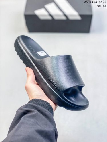 公司级Adidas Adilette Lumia 阿迪达斯 舒适轻盈 防滑防磨拖鞋 货号:J p1 尺码:38-44 编码：04Wd314A24