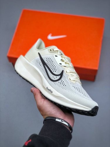 Nike Quest 6 耐克极致系列减震轻便跑鞋 Fd6033-104 尺码：39-46 半