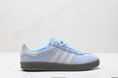 真标Adidas Originals Gazelle Indoor 三叶草休闲防滑耐磨低帮板鞋 鞋头出色设计 塑就出众贴合感 稳固的后跟贴合足部曲线设计 软弹舒